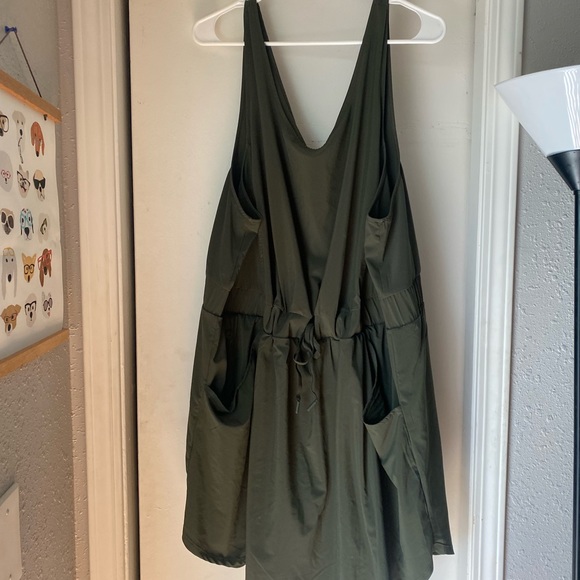 Women’s Plus Size Stretch Woven Dress - All In Motion size 3X (with pockets!!!) - Picture 2 of 3